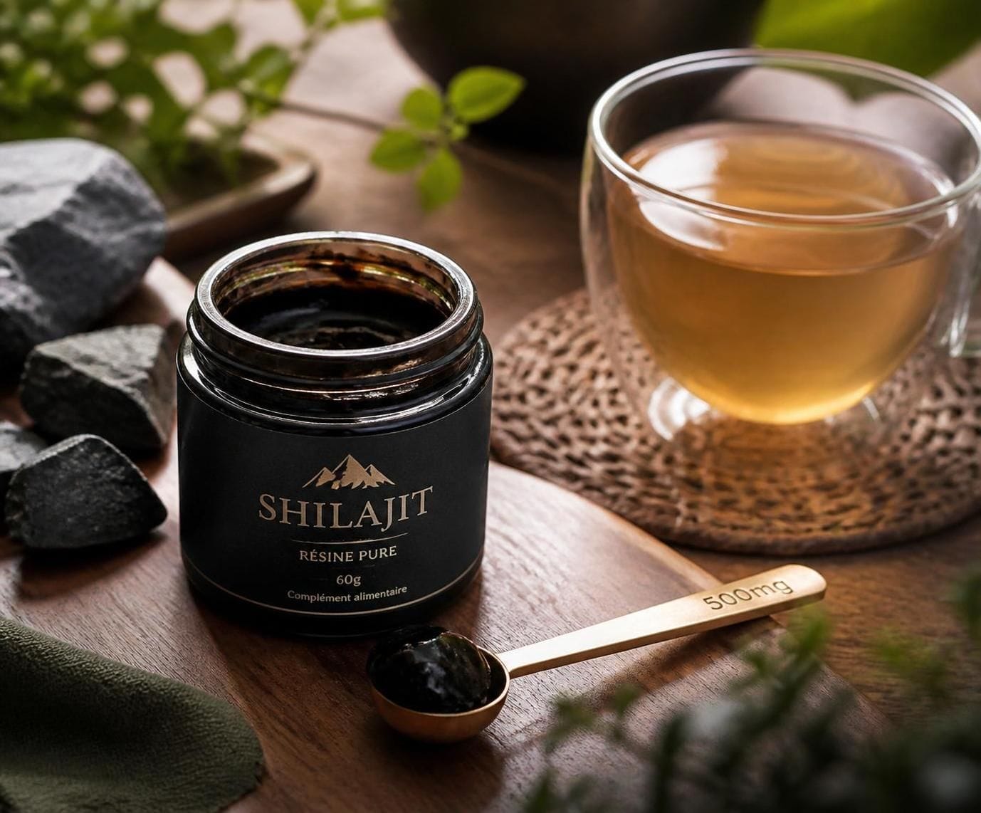 Résine de Shilajit ou gélules : quelle est la meilleure option pour les débutants ? 3 Découvrez les avantages de la résine de Shilajit et des gélules pour bien débuter. Quelle option choisir pour optimiser votre expérience et bienfaits ?